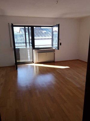 Geräumige 5-Zimmer-Wohnung im ersten Stock