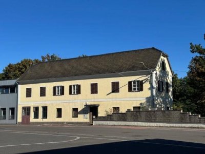 Einfamilienhaus mit Potenzial direkt in Feldbach ...!