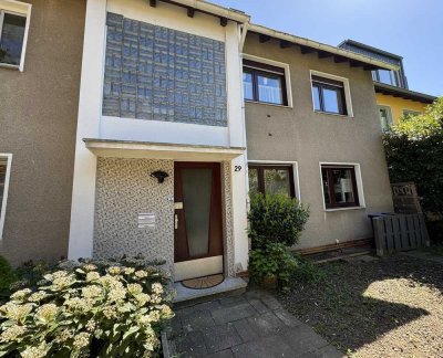 Großzügiges Zweifamilienhaus mit freiwerdender Erdgeschosswohnung