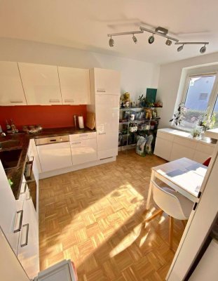 Ruhiges Wohnglück in Edt: Reihenhauswohnung mit Klima &amp; Garage