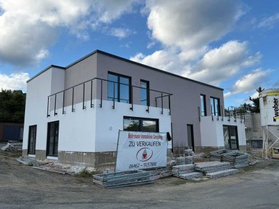 + Phantastischer Neubau mit ca. 140m² Wfl. fast Bezugsfertig +