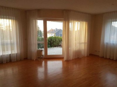 Helle 5-Zimmer Terrassenwohnung mit Garten in Hof Innenstadt