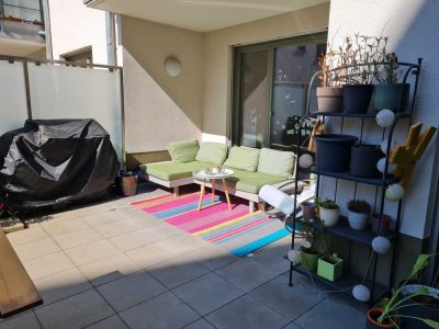 Schöne 2-Zi-Wohnung mit Bonuszimmer und Abstellraum,  Altstadt, neuwertig, TG, Terrasse zum Innenhof