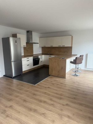 Charmantes Reihenmittelhaus, mit Garten, Einbauküche und Stellplätzen