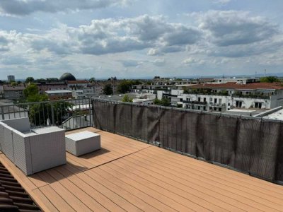 Frisch renoviertes Dachstudio mit neuer Siemens-Schreinerküche & großer Panorama-Dachterrasse