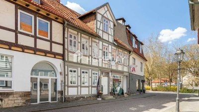 Fachwerk-Charme trifft Geschäftspotenzial – Wohnen & Arbeiten unter einem Dach