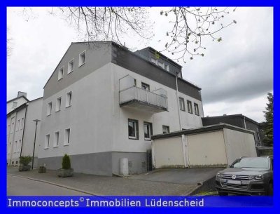 Großzügige Wohnung mit zwei Bädern, zwei Balkonen, Garage,  stadtzentral UND ruhig!