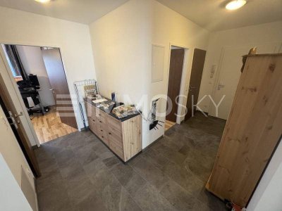 Helle Wohlfühloase mit Balkon