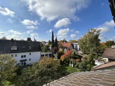 PULLACH I Neu renovierte 3,5-Zimmer-Wohnung mit EBK und Balkon
