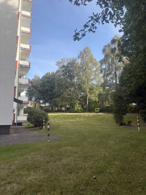 Erstbezug nach Sanierung: zauberhafte 3,5-Zimmer-Wohnung mit Einbauküche und Balkon in Wülfrath