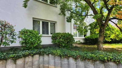 Helle Erdgeschoss Wohnung mit Garten in ruhiger Lage
