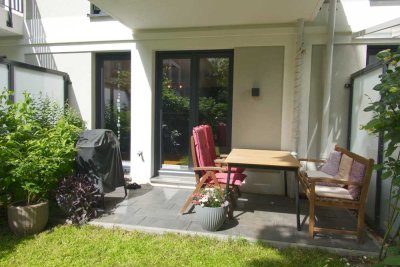 Provisionsfrei: Barrierefreie Neubau Gartenwohnung mit 2 Bädern, moderner Küche & TG-Stellplatz