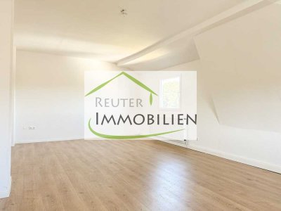 Helle 3,5-Zimmer-Dachgeschosswohnung mit Blick ins Grüne in Bochum-Linden