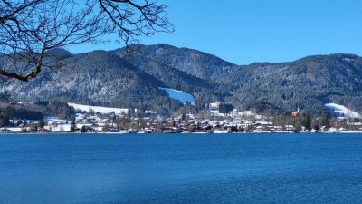 Neubau in Bad Wiessee auf einem sonnigen, ca. 740 m² großen, Grundstück