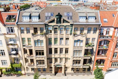 Historische Eleganz im Gründerzeithaus -  großzügige Altbauwohnung mit Charakter