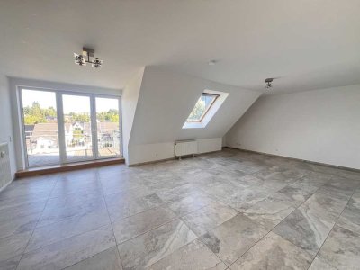 Moderne Maisonette-Dachgeschosswohnung mit traumhaftem Balkon in beliebter Lage von Walheim