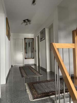 WG-Zimmer mit Balkon in schöner Haus-WG
