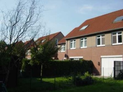 Neuwertiges 4-Zimmer-Reihenhaus mit geh. Innenausstattung,  EBK, Gartenhaus in Parkstadt Falkensee
