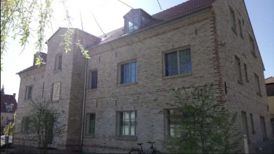 großzügige 4-Zimmer-Wohnung mit Balkon