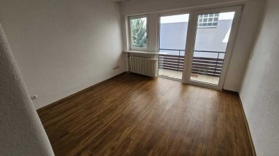 Freundliche 3-Zimmer-Wohnung mit Balkon und Terrasse in Eberbach