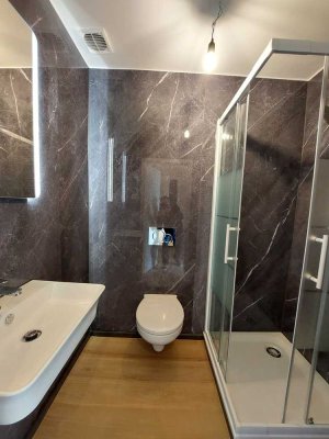 Wunderschöne, sanierte 2 Zimmer Wohnung!