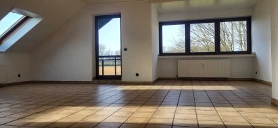 Helle 4-Zimmer Dachgeschosswohnung mit Balkon in Datteln