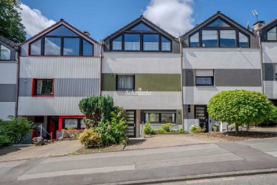Großzügiges Reihenmittelhaus mit Garage, Stellplatz und schönem Garten