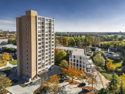 Seniorenwohnung: 1. OG + Erstbezug nach Sanierung + EBK + Balkon!