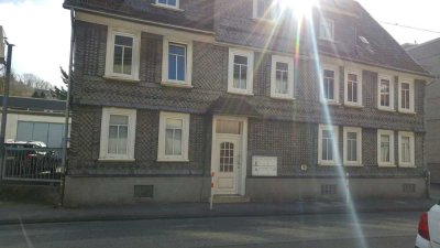 WG 2-Zimmer mit Nutzung der möblierten Küche & Bad ab 01.10. oder früher