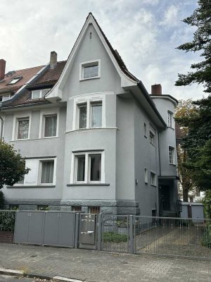 Attraktive 3-Zimmer-Dachgeschosswohnung in Frankfurt am Main