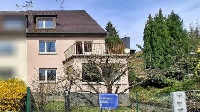 Großzügige Doppelhaushälfte mit Garten, Balkon & Mehrgenerationen-Potenzial in ruhiger Sackgassen