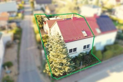 Charmante Doppelhaushälfte mit großem Grundstück und Einliegerwohnung oder Ferienwohnung