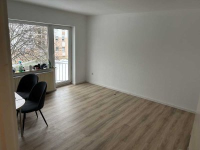 2-Zimmer-Wohnung mit EBK!