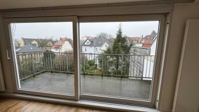 2-3 - Zimmer-Dachgeschoß-Wohnung mit Balkon in Osnabrück-Westerberg