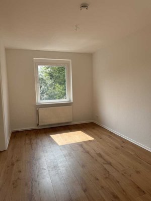 Charmante 3-Zimmer-Wohnung mit Altbauflair in zentraler Lage – stilvoll saniert, nah am Kiessee