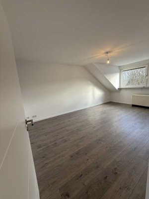 Stilvoll renovierte 3-Zimmer-Wohnung mit Balkon in  Rösrath-Stümpen / DIREKT VOM EIGENTÜMER
