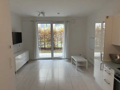 Teilmöblierte 2 Zimmer Wohnung / Riedberg