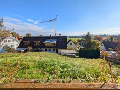 GROSSES DOPPELHAUS MIT WEITBLICK, IN RUHIGER ORTSRANDLAGE, INKL. BAUGRUND- ANBAU MÖGLICH