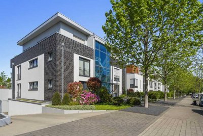 Stilvolle, gepflegte 3-Raum-EG-Wohnung mit gehobener Innenausstattung mit Balkon in Mönchengladbach