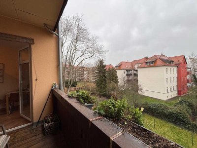 * TOP gepflegte ETW * 3 Zimmer * Balkon * Laminat * Wanne * vermietet *