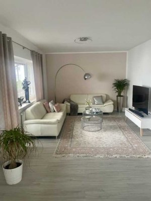 Attraktive 4-Raum-Wohnung mit moderner EBK und Balkon in Lorsch