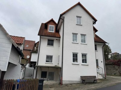 Frisch sanierte 3,5-Zimmer-Wohnung mit neuer Einbauküche – 80 m² in Edertal-Kleinern