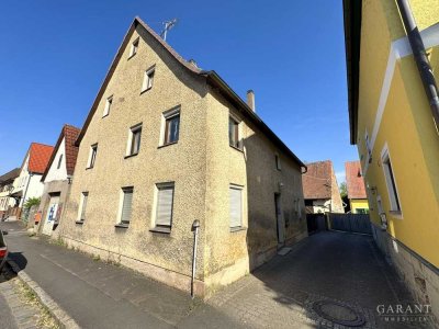 Wo Platz auf Potenzial trifft !!!  -  zentrale Lage - viel Raum -  großes Grundstück -
