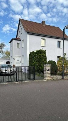 Einfamilienhaus mit wunderschönem, großzügigen Garten in Rückmarsdorf zu vermieten!