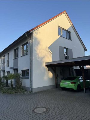Elegantes Reihenhaus in Frankfurt-Griesheim mit 4 Zimmern