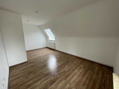 Gemütlich und vollsaniert - Dachgeschosswohnung zu verkaufen