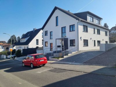 moderne helle EG 3-Zimmer-Wohnung mit großer Terrasse in Bad Vilbel