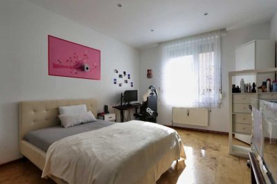 Charmante Altbauwohnung in ruhiger, zentraler Lage.