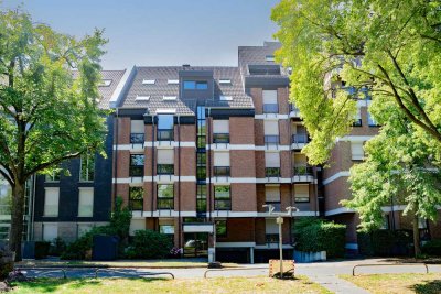 Krefeld-Bockum: Top modernisierte 2-Zimmer-Wohnung mit großem Sonnenbalkon direkt am beliebten Zoo!