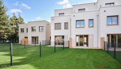 STADT KÜSST LAND - Neu errichtete Reihenhäuser - 4-5 Zimmer, Eigengarten, Terrasse, Photovoltaik, Wärmepumpe und KFZ-Stellplatz am ländlichen Stadtrand